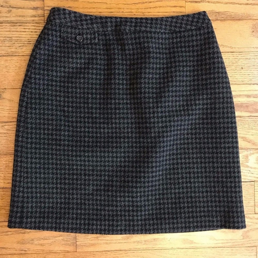 J. Crew Tag Size 8 Black Gray Geometric Mini Skirt